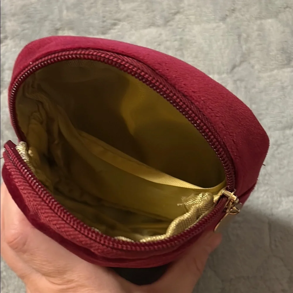 Red Velvet Women's Bag - Picture 2 of 4